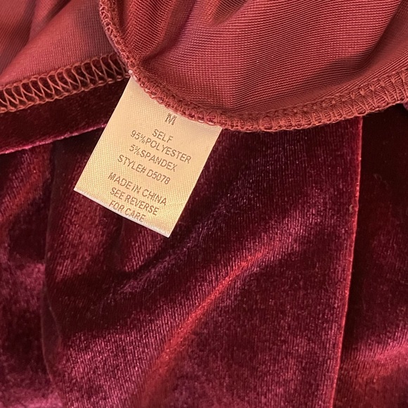 See And Be Seen | Purple Velvet | Midi Dress - Picture 9 of 12